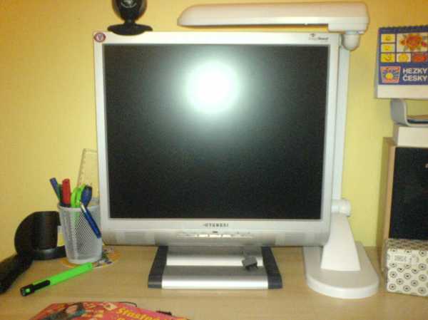 LCD monitor Huyndai IQ L17T s analog. tunerem