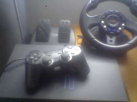 PS2 s volantem,pedálem.joystic 